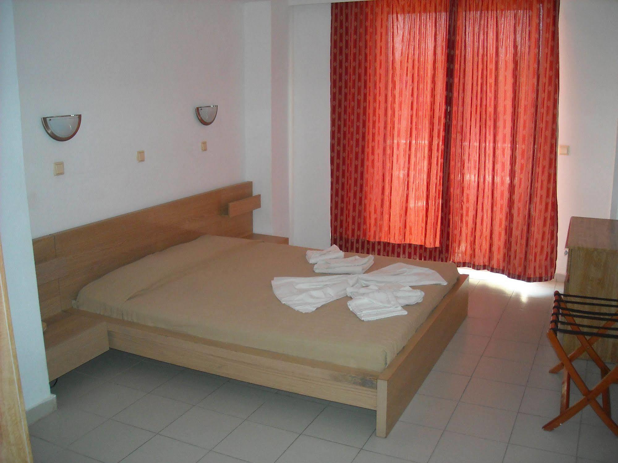 Thalia Hotel Pefki  Екстер'єр фото